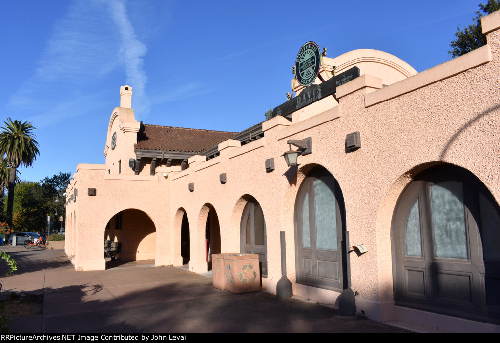 The classic SP Davis Station Building 